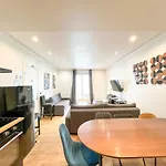 Urban Flat 104 - 4 Bedroom Flat Opera Apartamento Paris