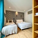 Urban Flat 104 - 4 Bedroom Flat Opera Apartamento *