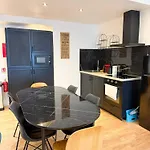 Urban Flat 104 - 4 Bedroom Flat Opera Apartamento *