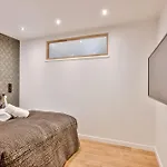 Apartment Urban Flat 104 - 4 Bedroom Flat Opera *