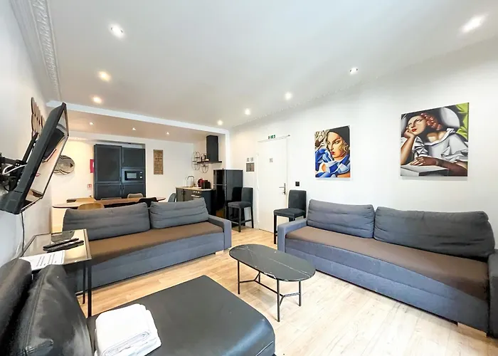 Apartment Urban Flat 104 - 4 Bedroom Flat Opera