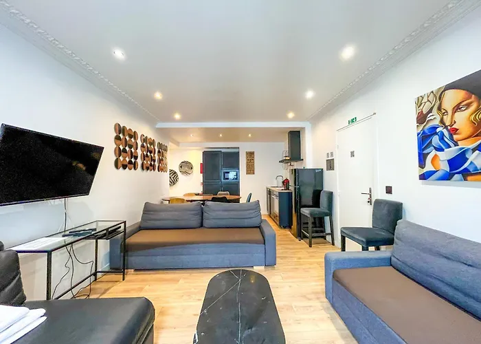 Apartment Urban Flat 104 - 4 Bedroom Flat Opera Paris