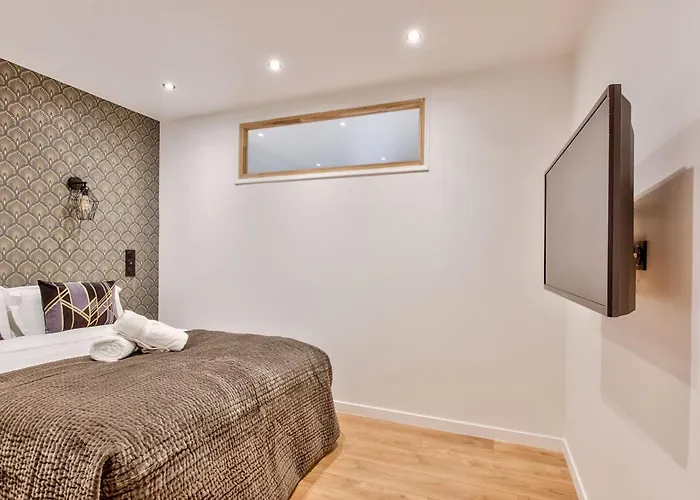 Apartment Urban Flat 104 - 4 Bedroom Flat Opera *